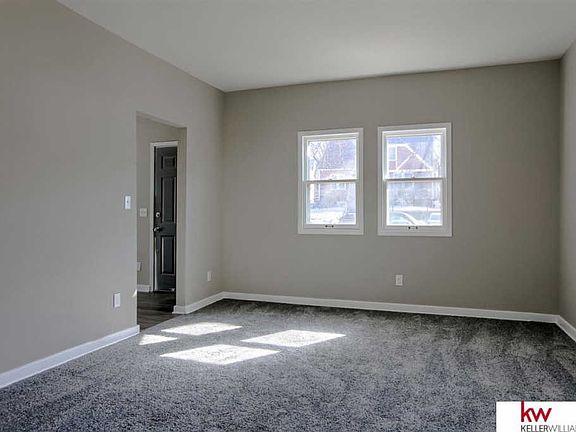 4th image of 4532 Spencer St