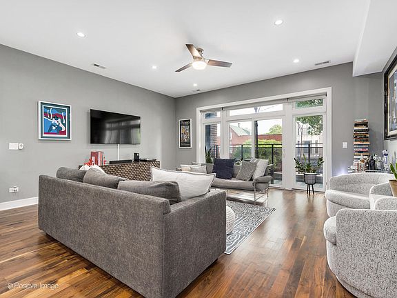5th image of 2618 W Fullerton Ave #2C