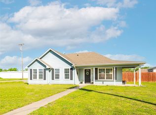 108 Milton St, Nevada, TX 75173