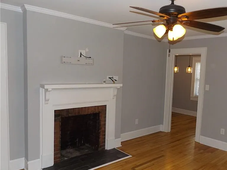 1024 8th St NE — Photo 2