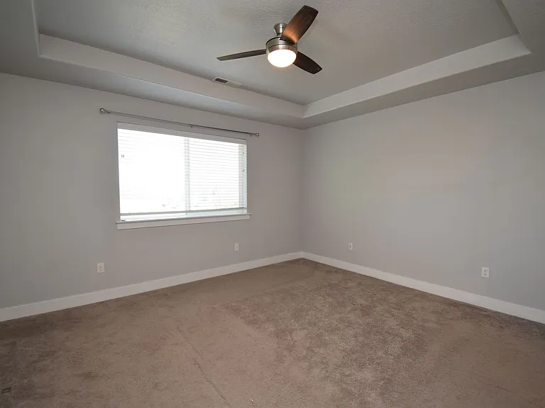 904 W Ellsworth St — Photo 11
