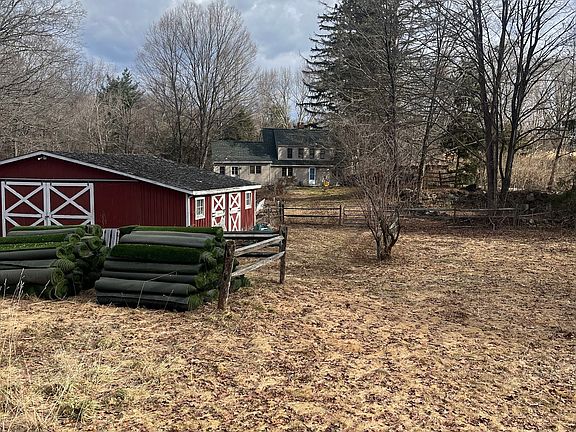 2nd image of 61 Sandy Hill Road