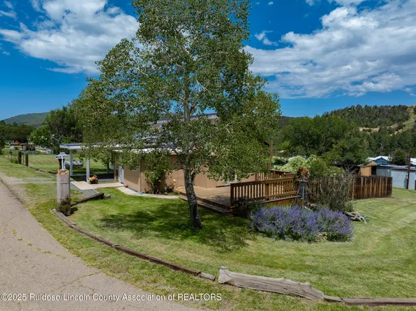 137 Wild Rose Cir, Capitan, NM 88316