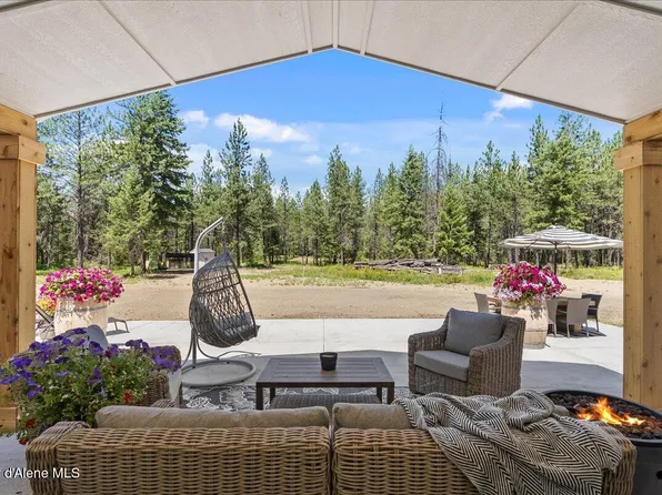 388 Wyatt Ln, Spirit Lake, ID 83869