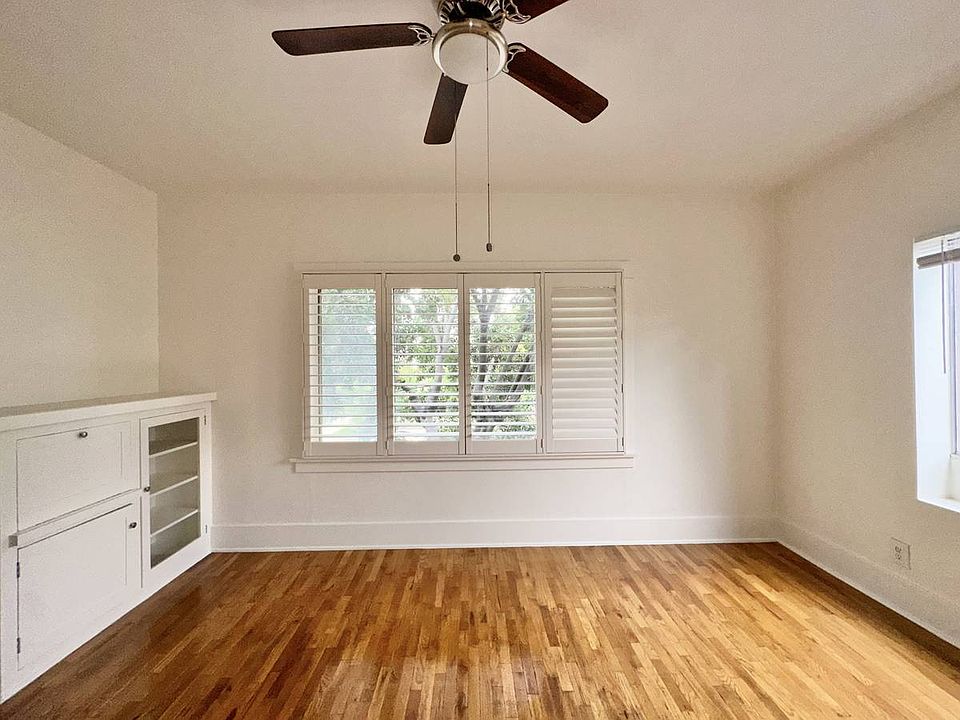 1st image of 223 Lime Ave APT 1