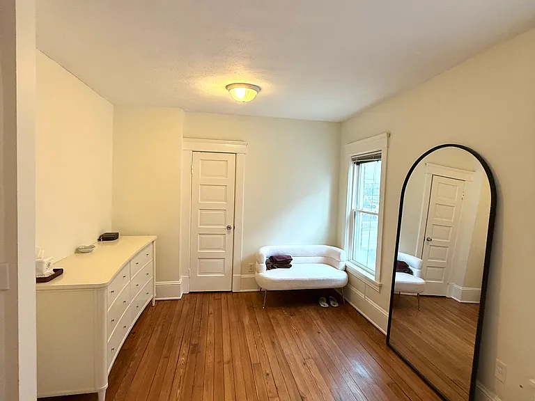 2805 Clinton Ave — Photo 14