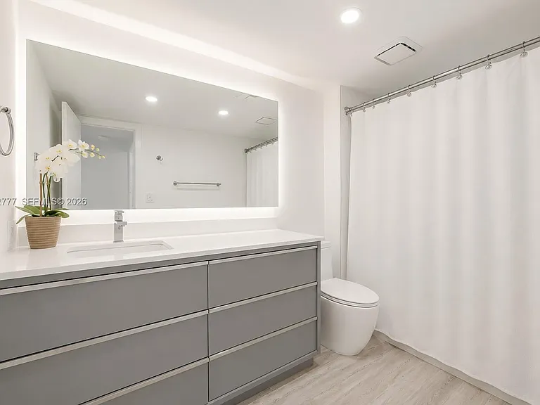 780 NE 69th St #505 — Photo 10