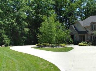 150 Bellus Rd, Hinckley, OH 44233