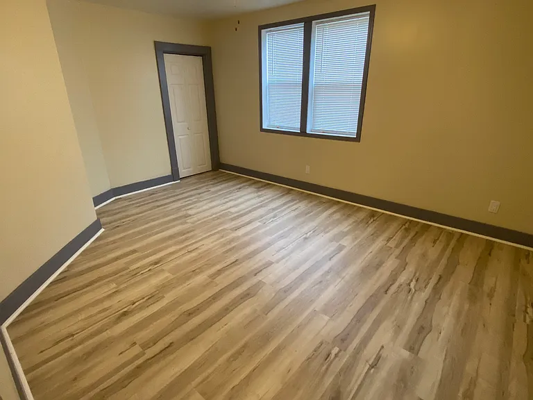 1064 Main St #3 — Photo 3