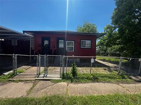 1504 Luzon St, Houston, TX