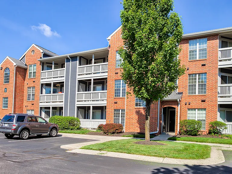 Lakeshore Apartments — Photo 61