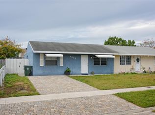 4663 Chariot Cir, Greenacres, FL 33463