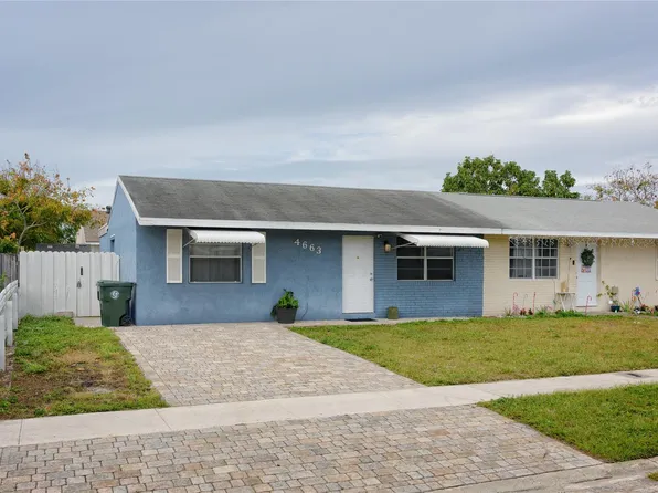 4663 Chariot Circle, Greenacres, FL 33463