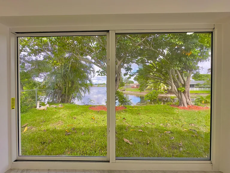 6811 NW 32nd Ave — Photo 15