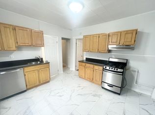 22 Howell St #3, Boston, MA 02125