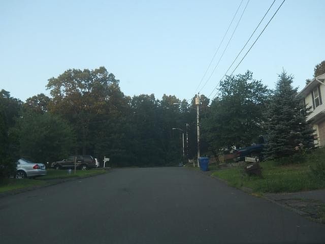 2nd image of 87 Cushman St