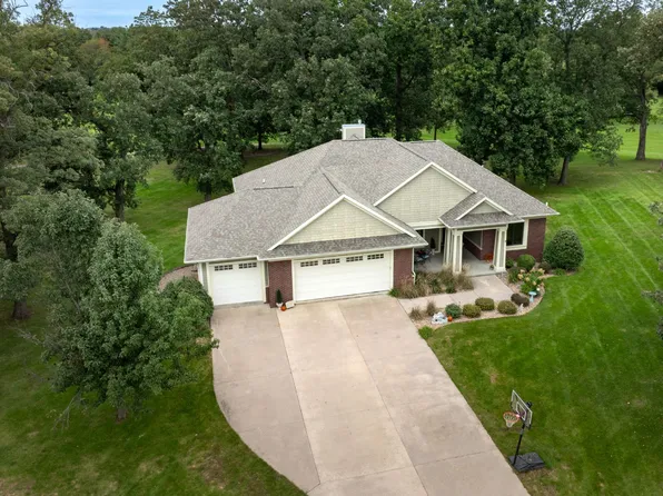 3870 Pro Rd NE, Solon, IA 52333