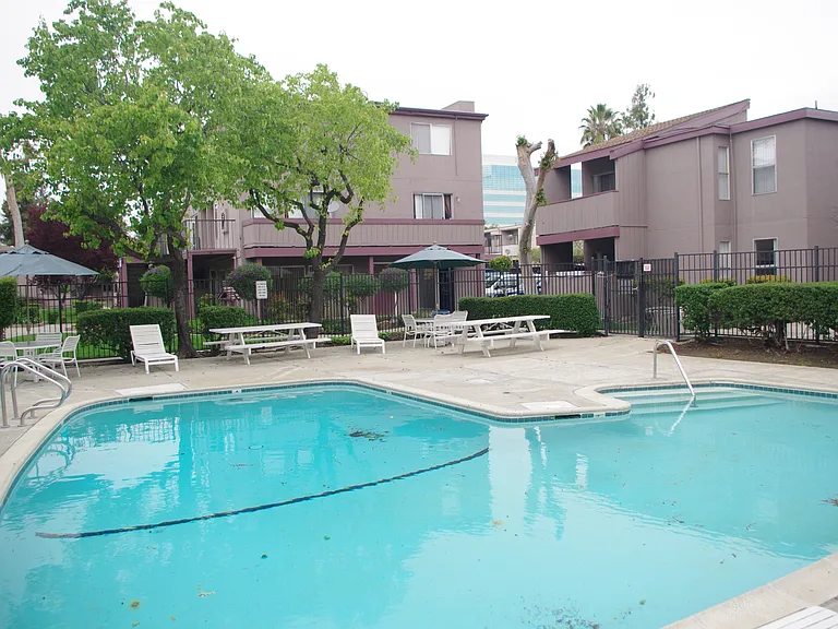 Park Haven Apartments — Photo 10