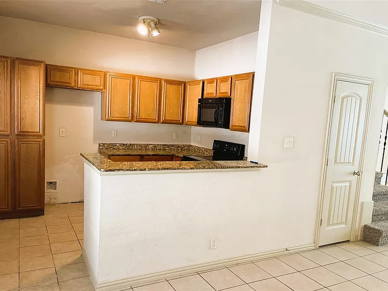 2320 Calendar Ct — Photo 15