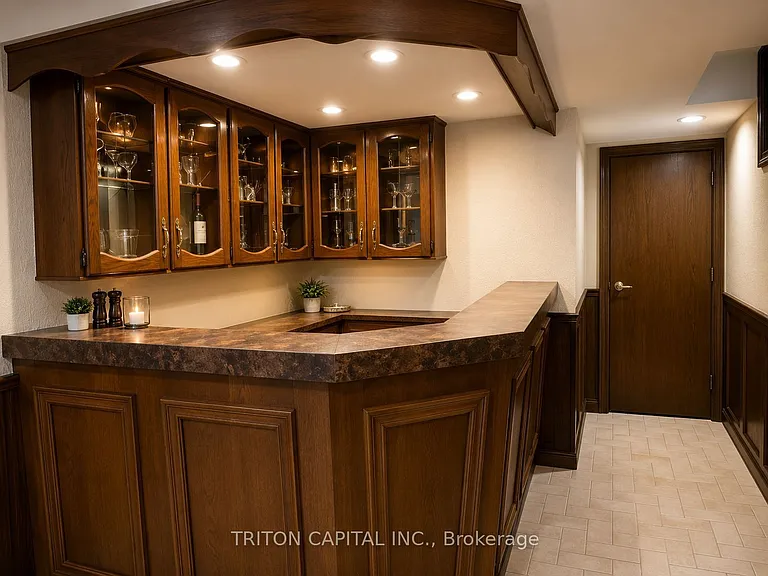164 Jules Ave — Photo 4
