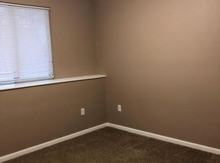 115 Doyle Rd APT 5, Eldon, MO 65026