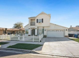 257 Driftwood Dr, El Centro, CA 92243
