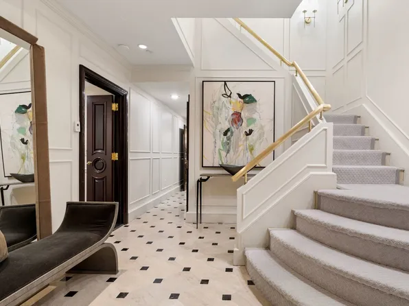 7 East 69th Street image 1 of 22