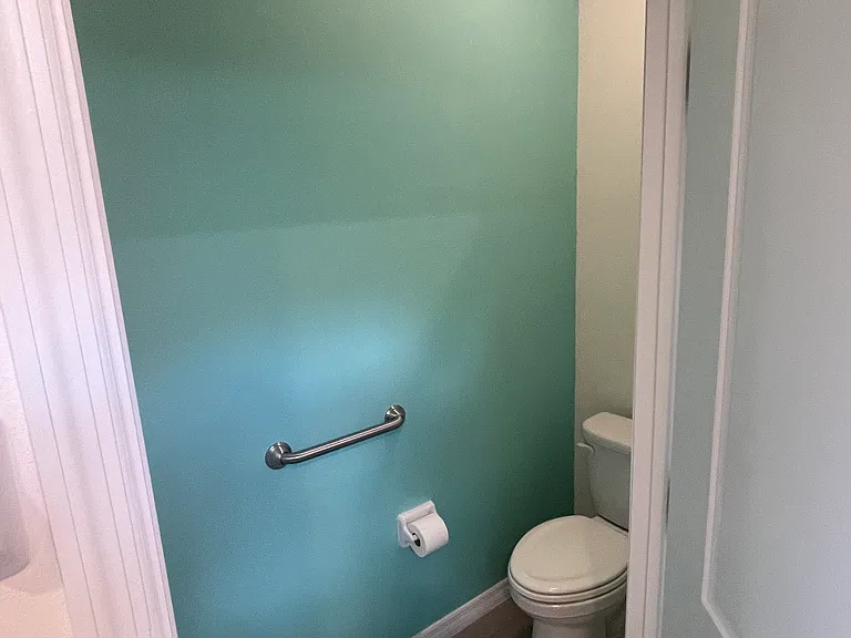 8128 Penrose Pl — Photo 16