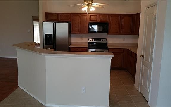 2nd image of 456 Round Rock Dr