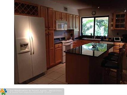 3rd image of 3034 NE 49th St #2