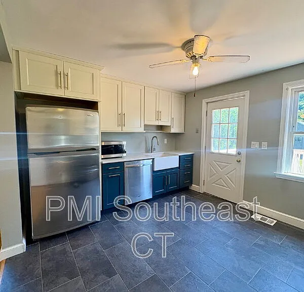 33 Country Club Rd — Photo 11