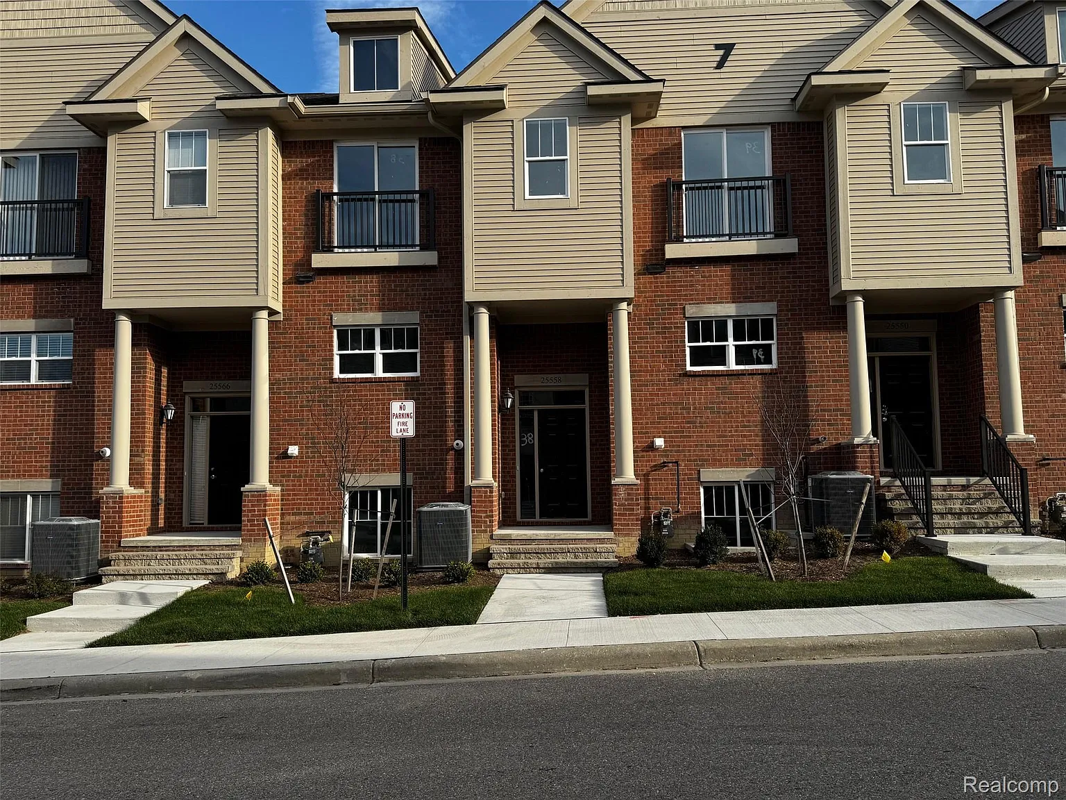 25558 Grandview Ln #38 photo 1