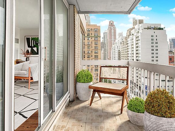5th image of 200 E 69th St APT 10E