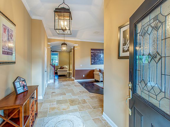Front Entry Way