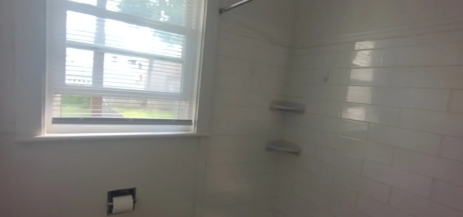 2 bed, $1,400 — Photo 3