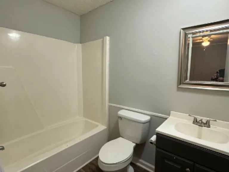 111 Sinclair Marina Dr #13 — Photo 2