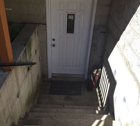 3rd image of 5047 W Roscoe St #5047