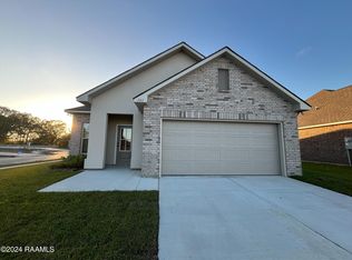 101 Jubilation St, Youngsville, LA 70592