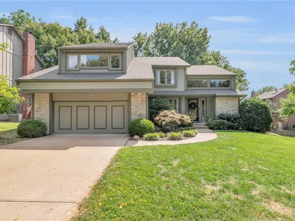 11723 W 101st Ter, Overland Park, KS 66214