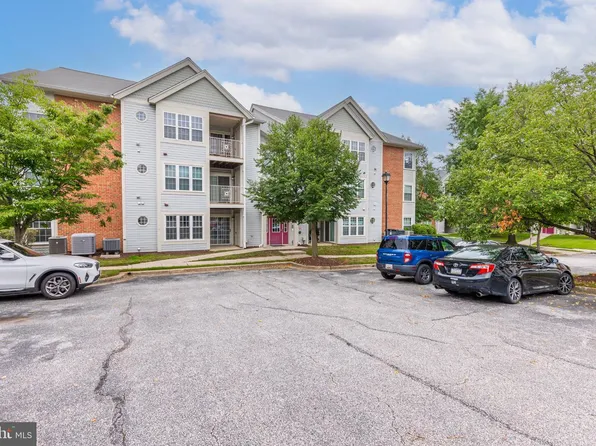312 Blue Water Ct #104D, Glen Burnie, MD 21060