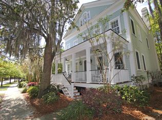 137 N Shelmore Blvd, Mount Pleasant, SC 29464