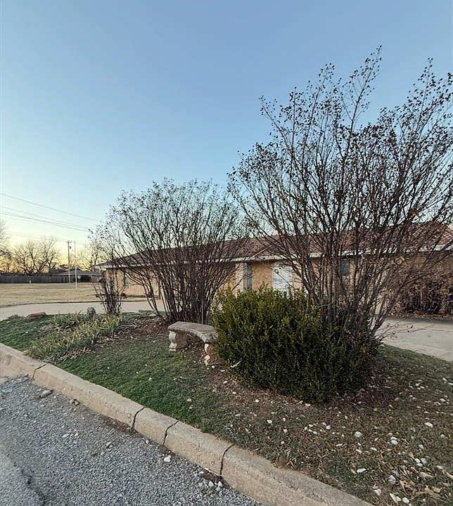 1st image of 209 Ridgecrest Rd