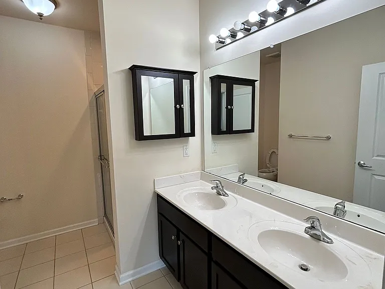 826 Strassle Way — Photo 35
