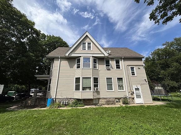 4th image of 1060 N 47th STREET