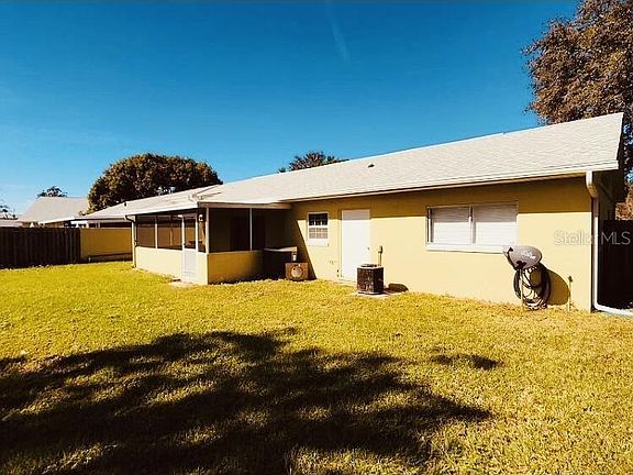 5th image of 3150 Port Royal Dr