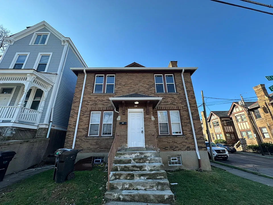 3739 Saint Lawrence Ave
