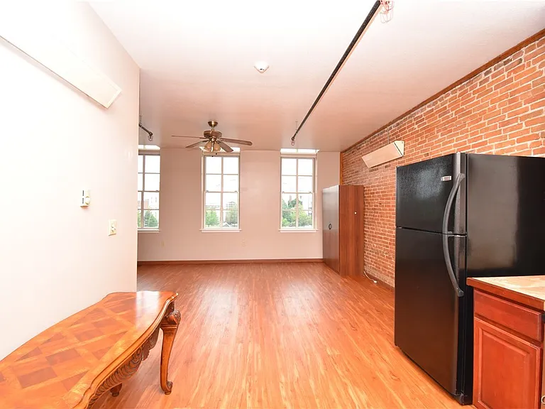 150 Court St #3 — Photo 10