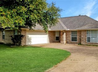 602 Coachlight Ct, College Station, TX 77845