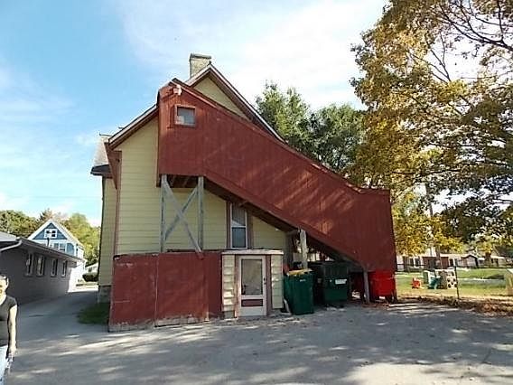 2nd image of 1517 Wisconsin Ave