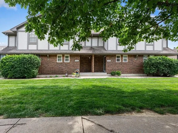 7019 N Fisk Ct, Kansas City, MO 64151